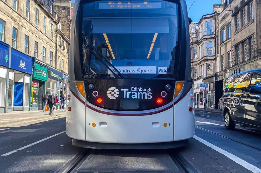 愛丁堡機場到市區