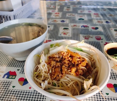里港豬腳麵