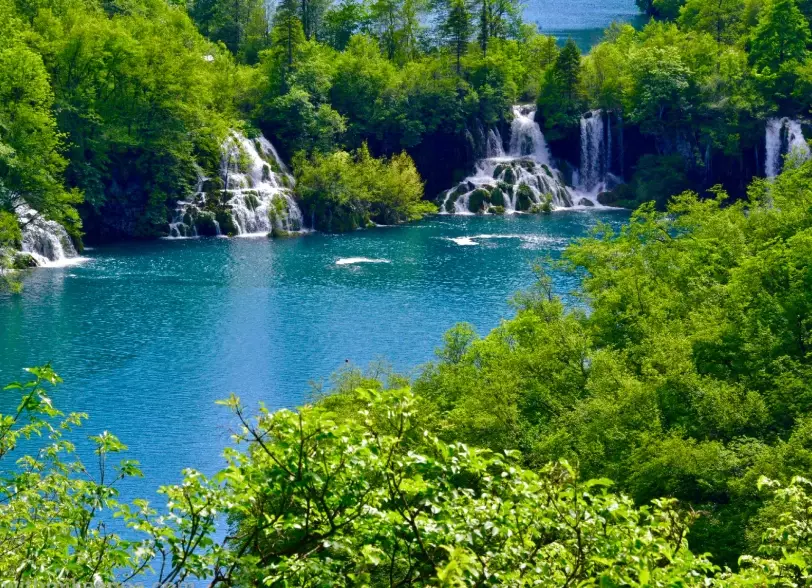 十六湖國家公園大眾運輸