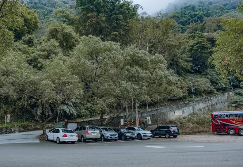 虎山步道停車
