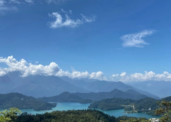 日月潭貓囒山