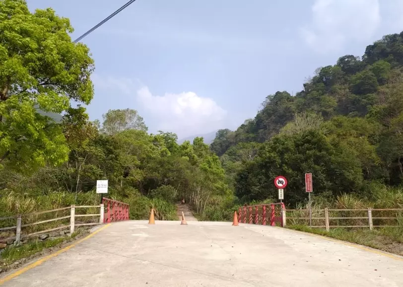 虎山步道停車