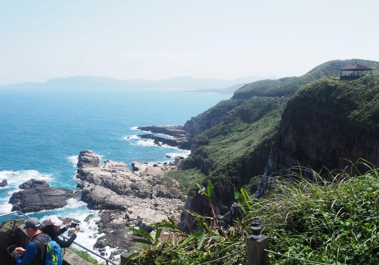 龍洞灣岬步道 交通