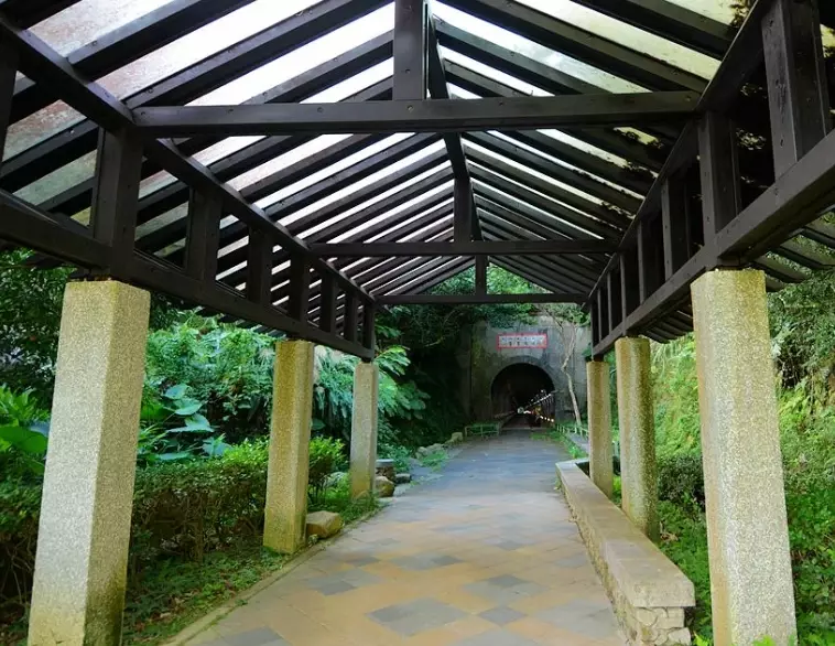 百吉步道交通
