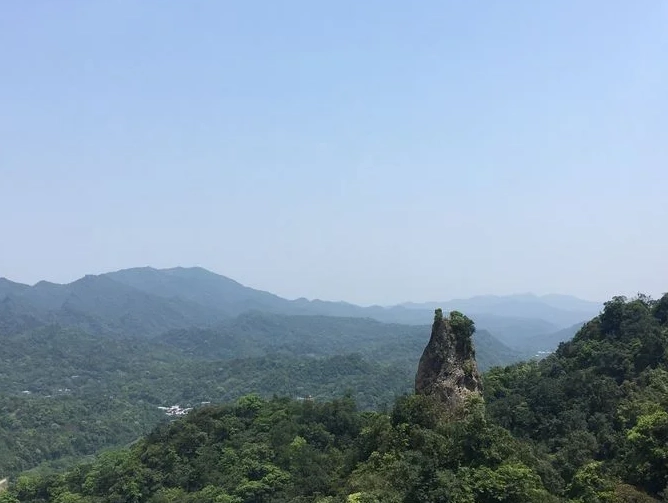 孝子山