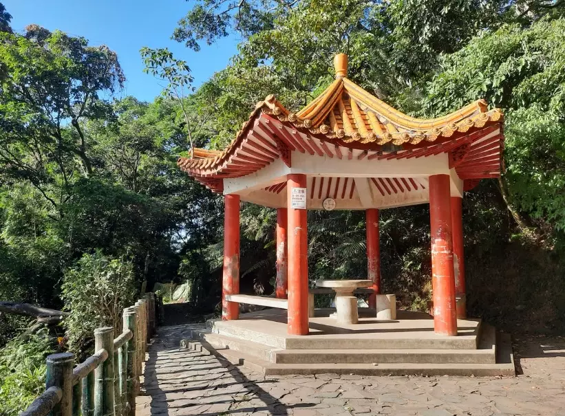 飛鳳山景點