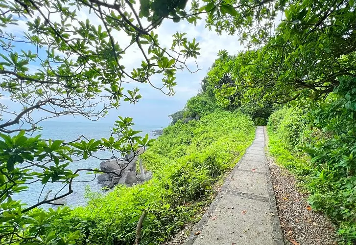 麟山鼻步道交通