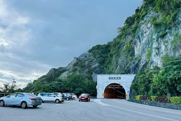 隧道行車安全