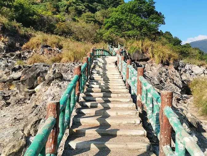龍鳳谷森林步道停車