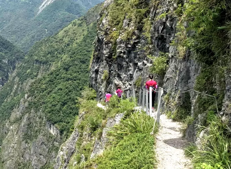 台灣古道健行