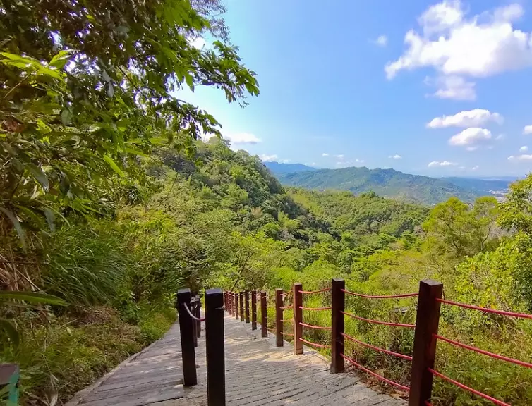 三汀山登山步道