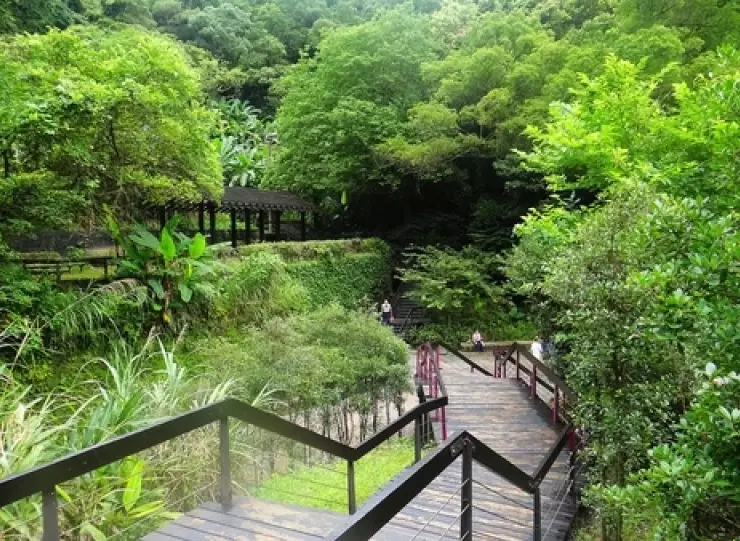 百吉步道 停车
