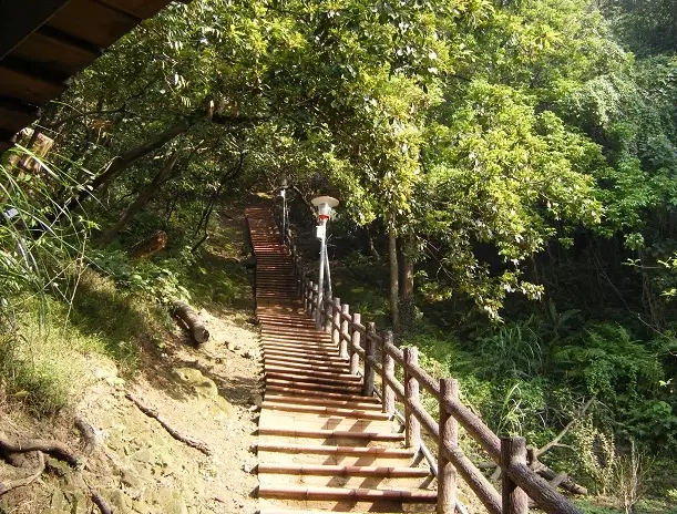 鶯歌步道