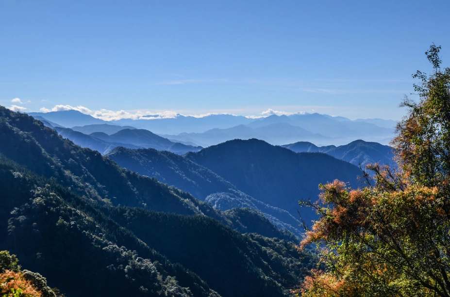 谷關七雄橫嶺山