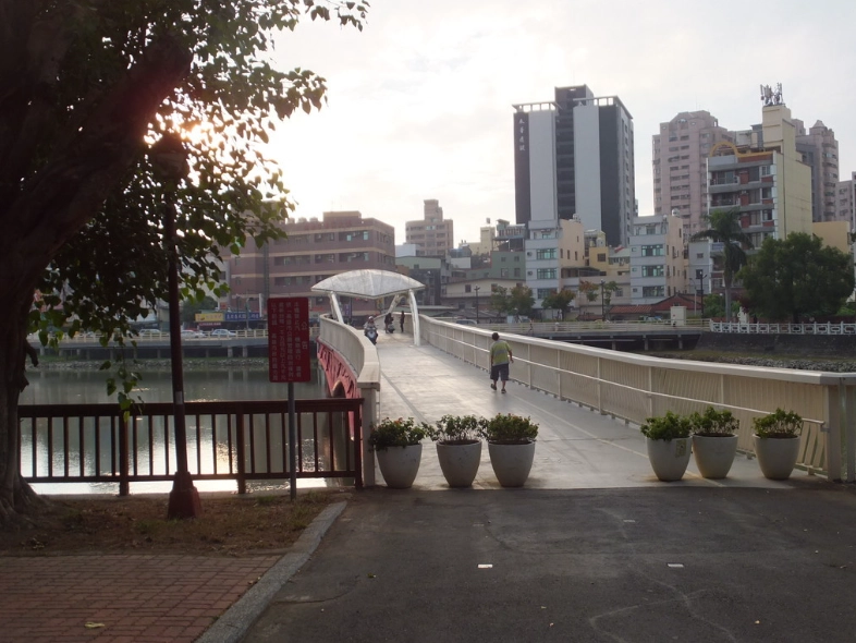 高雄金獅湖步道