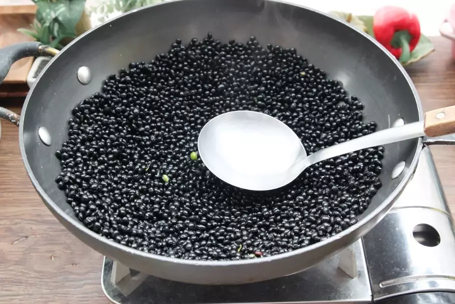 炒黑豆做法