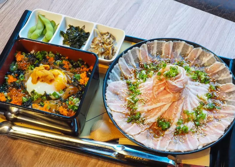 高雄夢時代美食街