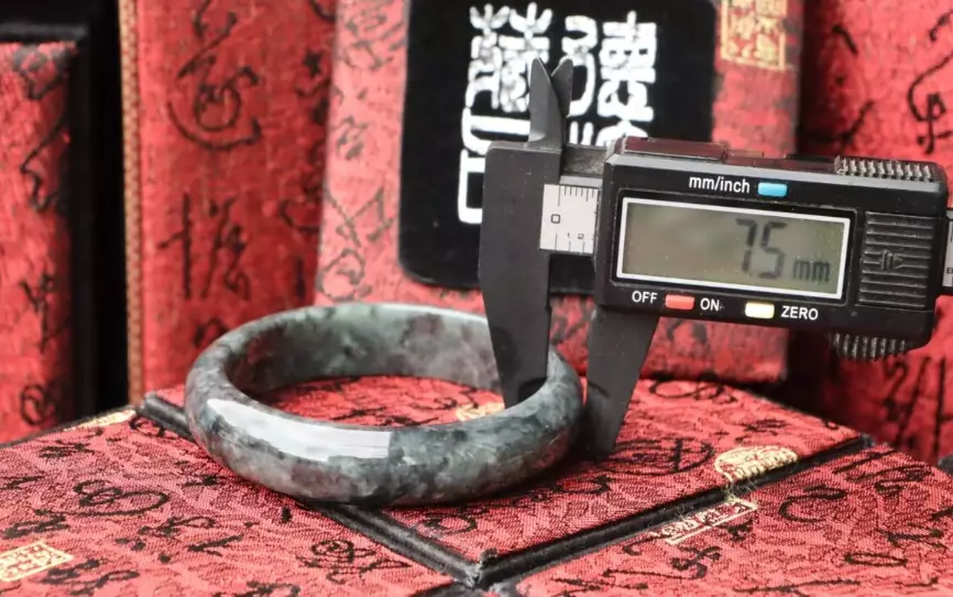 烏雞翡翠價格