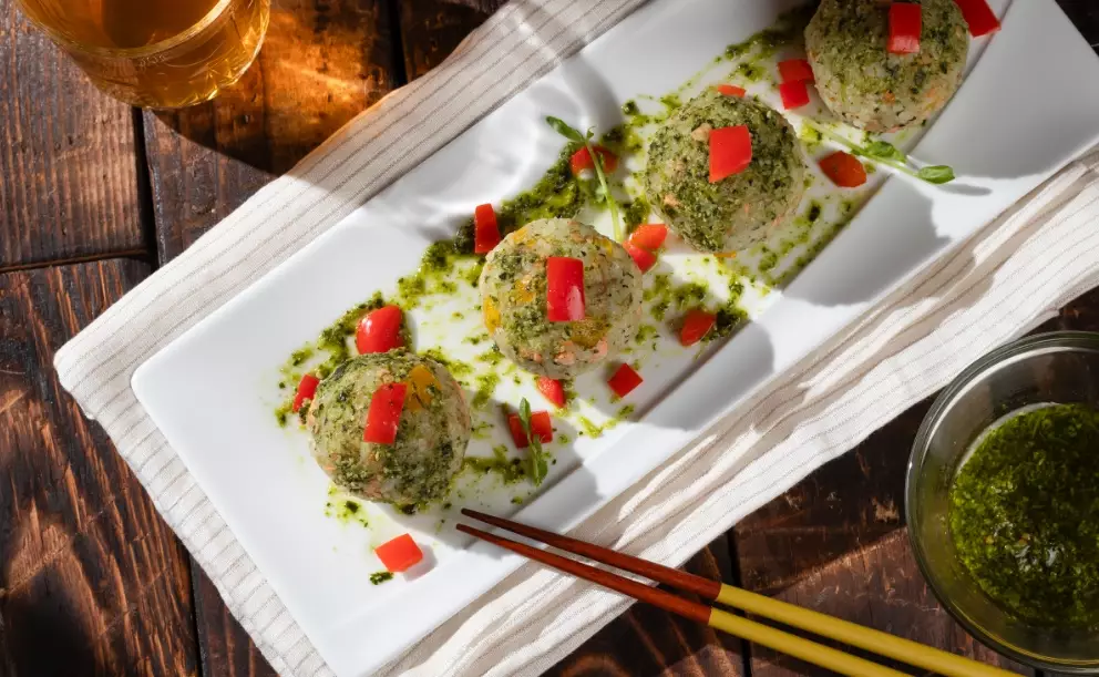 鮭魚生魚片吃到飽