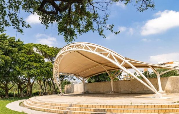 桃園寵物友善餐廳：寬敞庭院、寵物鮮食、人寵共食、文青咖啡美容一站式