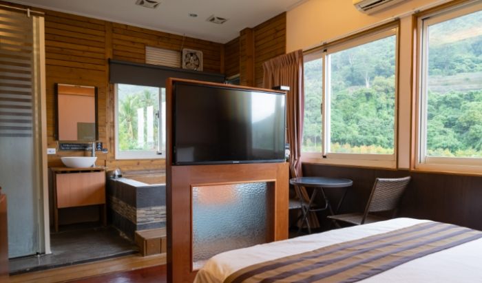 六口溫泉：原始野湯秘境探險全攻略