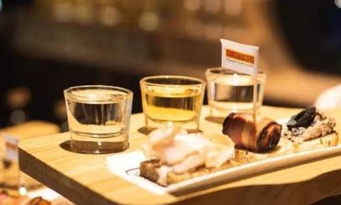奧捷必買：經典伴手禮、特色美食與聰明購物攻略一覽
