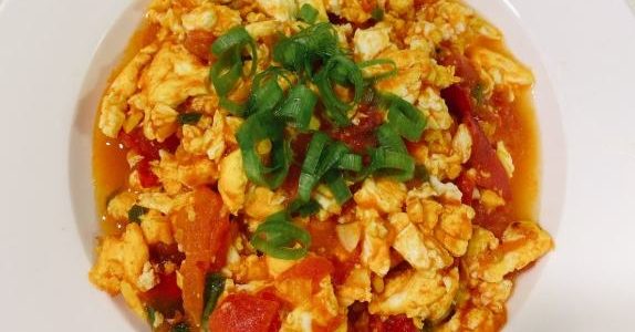 番茄炒蛋食譜：家常味秘訣、失敗救星與Q&A全指南