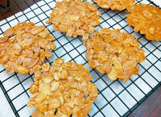 杏仁瓦片做法：比例秘訣、處理細節與烘烤實戰全攻略