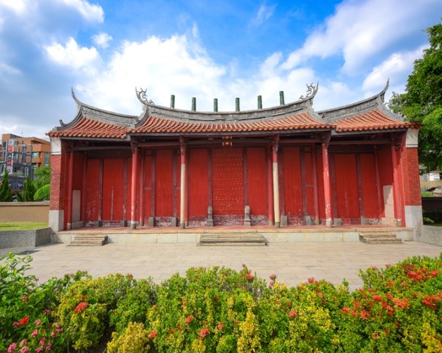 永樂街形象商圈：巷弄美食、老店伴手與古蹟散步一次攻略