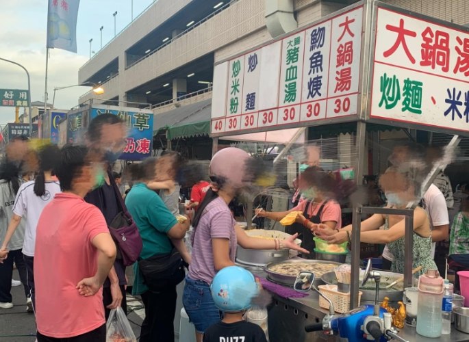 家樂福夜市：交通停車攻略、在地美食與一日遊行程全解析！