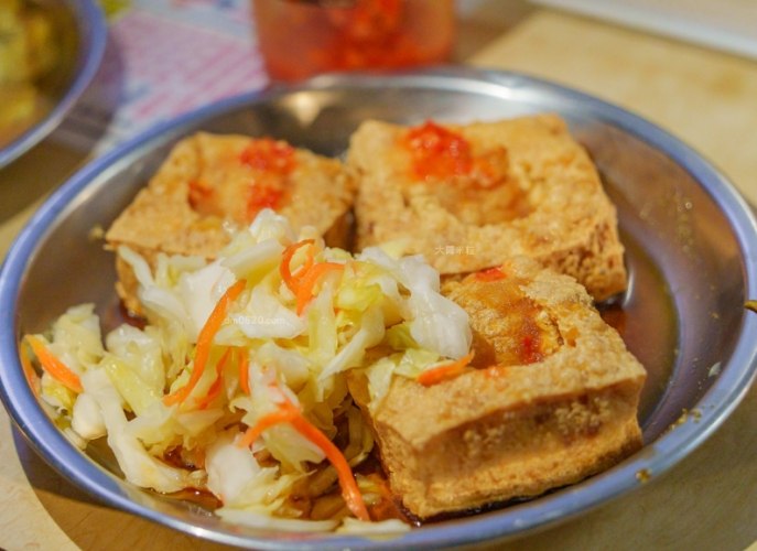 饒河夜市必吃：經典小吃、新秀熱門與美食指南推薦