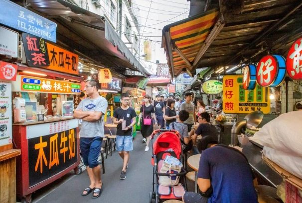 豐原夜市：飄香半世紀廟口美味交通美食行程住宿全攻略
