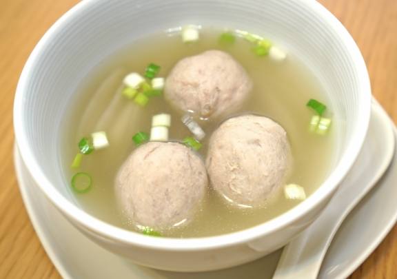 貢丸湯：探索美味奧秘、湯頭魔法與完美食譜全解析