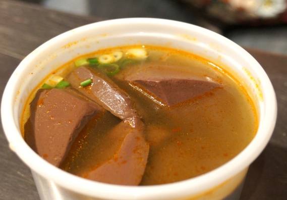 台南花園夜市：交通停車求生、必吃美食攻略、一日遊行程、住宿推薦與QA解疑