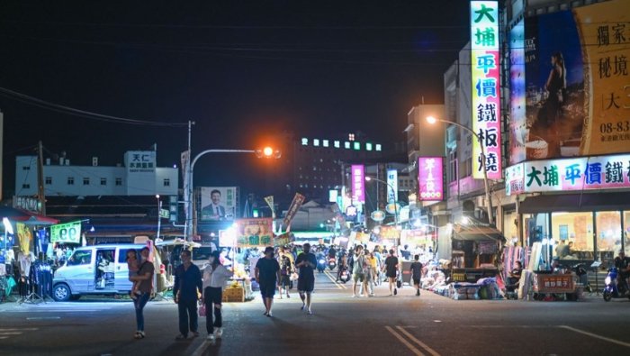 東港夜市：東港一日遊美食攻略與附近住宿精選
