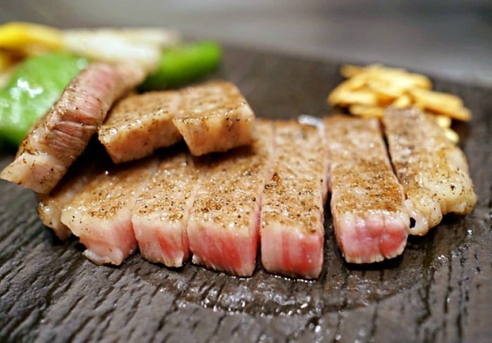 六本木美食：殿堂級饗宴、都會風尚、巷弄驚喜與異國風情全攻略