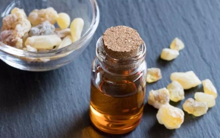 沒藥精油功效：戰痘救星、口腔衛士、呼吸支持、心靈定丸、女性守護