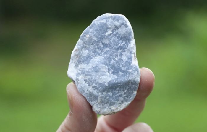 天使石功效：功效全解析、禁忌與保養指南