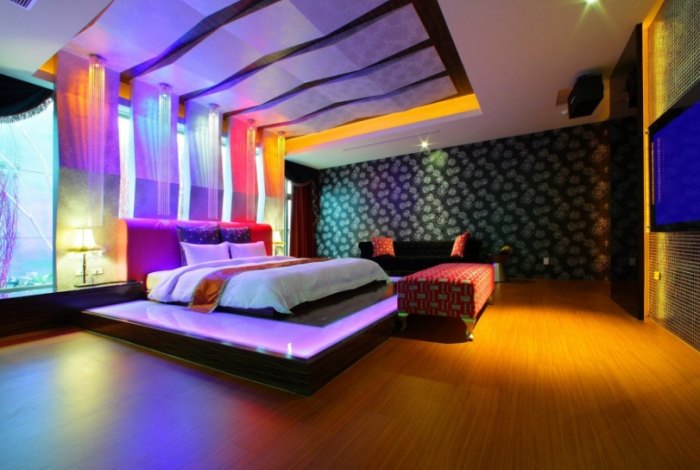 附近汽車旅館：老司機嚴選北中南東10家實戰評鑑與訂房聰明秘笈