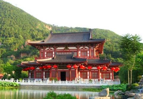 驪山老母宮：終極旅遊攻略，涵蓋參拜時機、交通路線、景點美食住宿與Q&amp;A