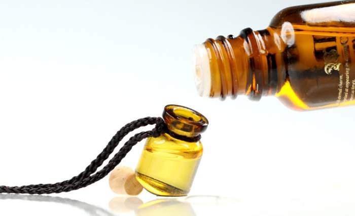 杏仁酸功效：全方位解析肌膚改善、濃度適用、禁忌組合與使用秘訣