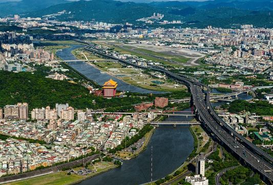 承德橋：台北熱門景點攻略，交通、橋上體驗、周邊美食景點懶人包