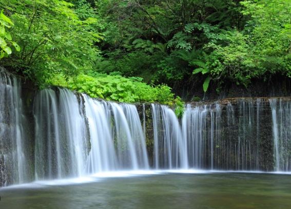 白絲瀑布：仙境瀑布一日二日遊行程、住宿與美景攻略