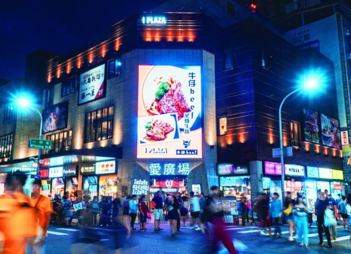 台中一中街商圈：美食推薦、必買伴手禮、鄰近景點全攻略