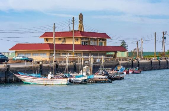 箔子寮漁港：交通停車懶人包、必玩亮點、周邊景點與在地美食全攻略