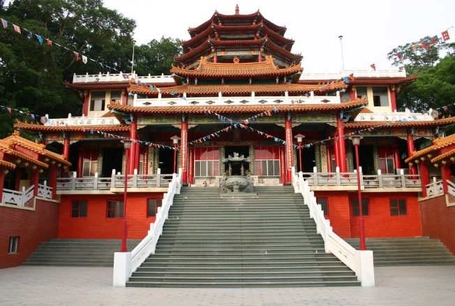 嘉義市先天玉虛宮：低調藝術殿堂，香火鼎盛交通便捷周邊豐富