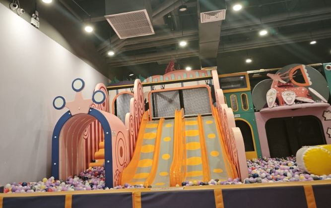 水鹿咖啡親子館：南投親子景點開放時間、設施攻略與交通指南