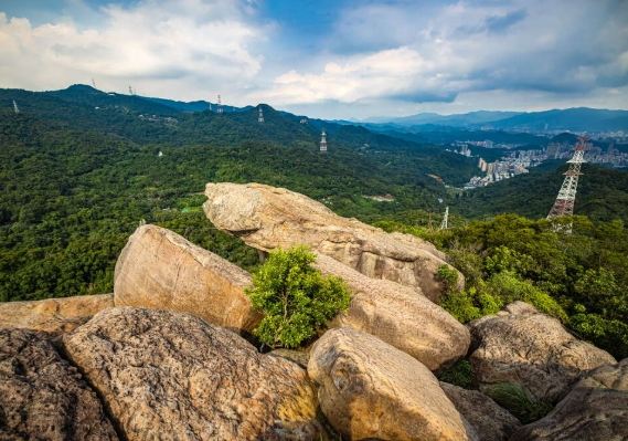 金面山：登山攻略、交通指南、景點推薦與住宿資訊