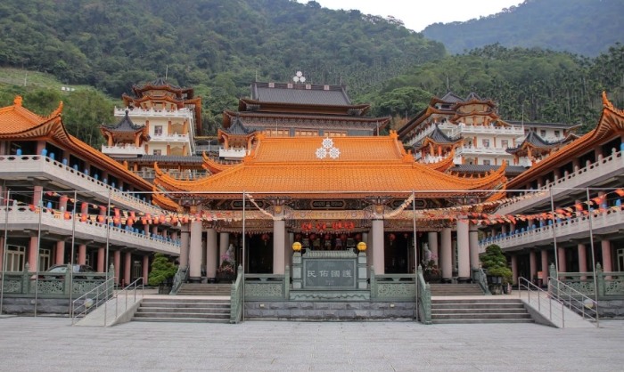 靈嚴禪寺: 歷史歲月、參訪資訊、必訪亮點與周邊旅遊全攻略