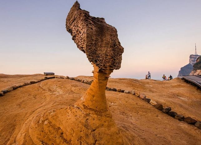 北部一日遊景點推薦：九份老街、野柳地質公園、淡水老街等十大熱門景點精選行程
